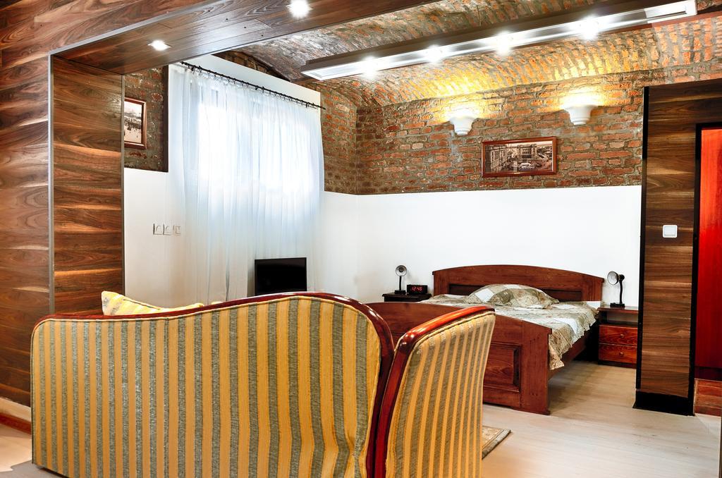 600 Apartment